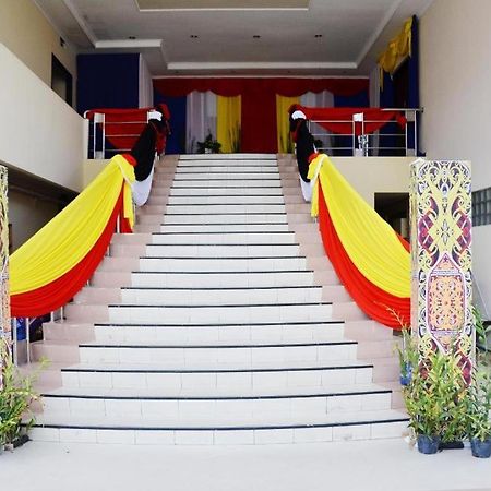 Hotel Tarakan Plaza Exterior foto