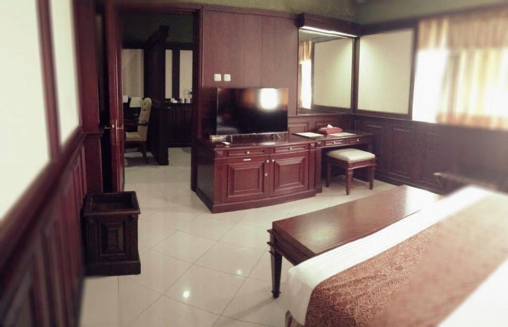 Hotel Tarakan Plaza Exterior foto