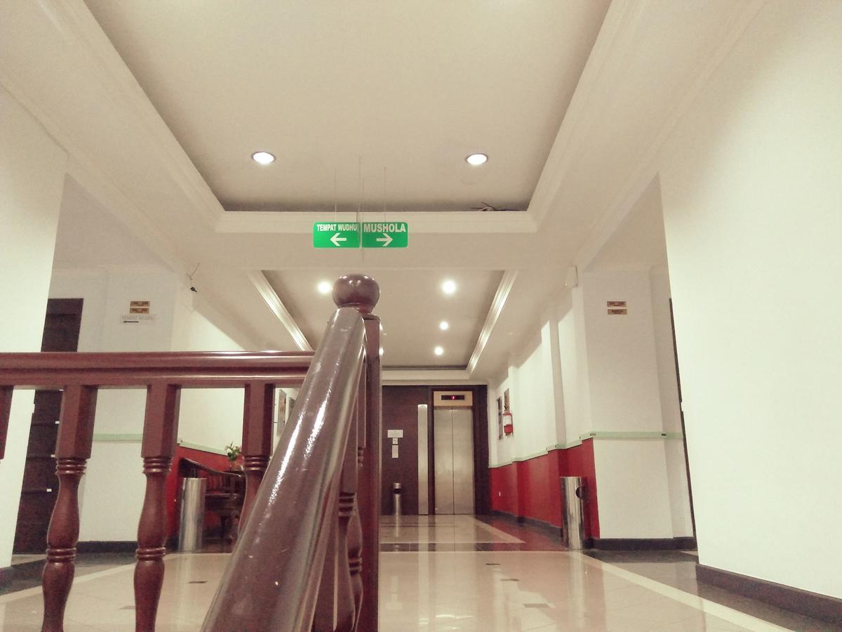 Hotel Tarakan Plaza Exterior foto