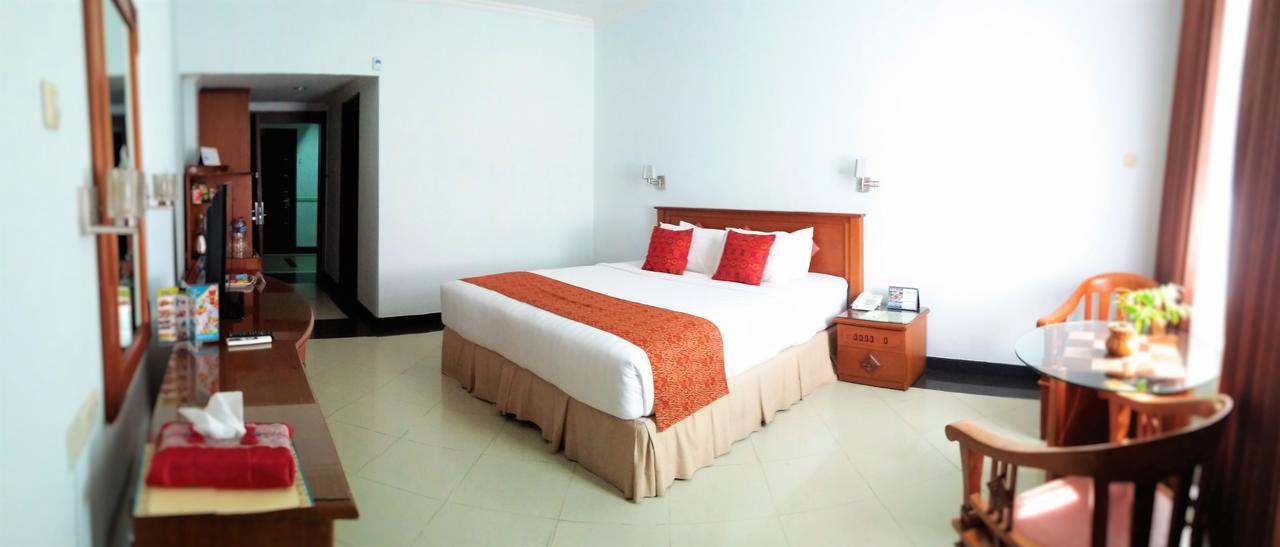 Hotel Tarakan Plaza Exterior foto