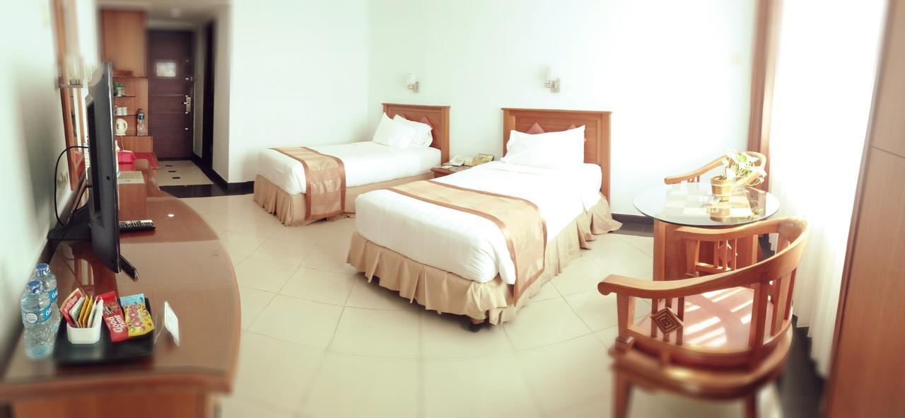 Hotel Tarakan Plaza Exterior foto