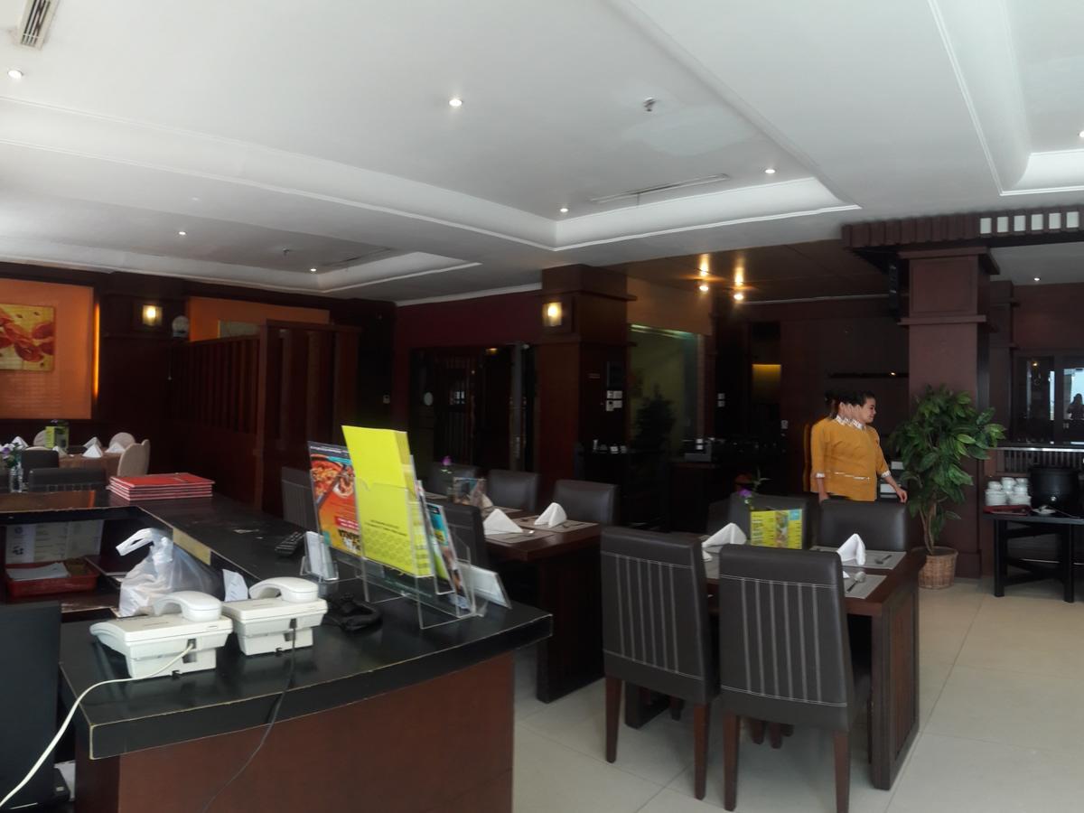 Hotel Tarakan Plaza Exterior foto