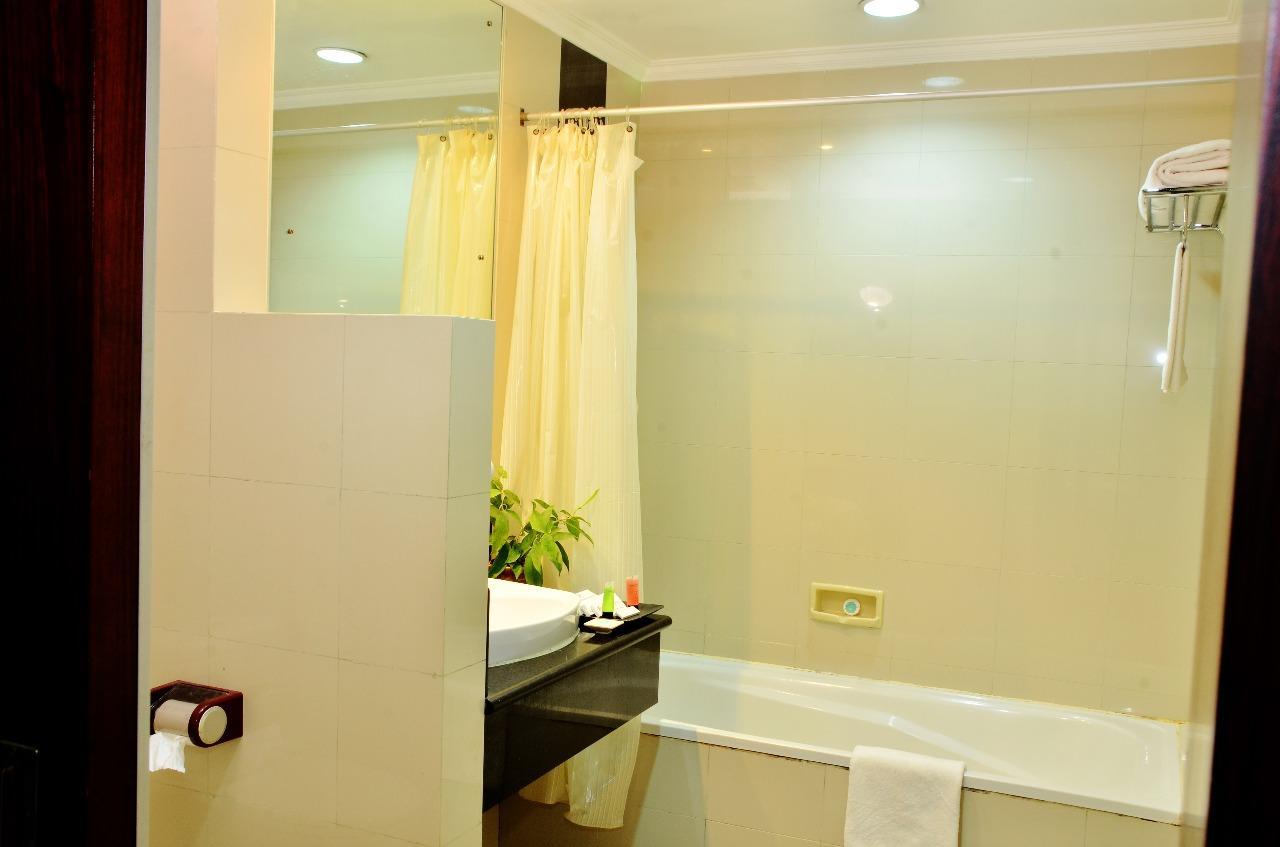 Hotel Tarakan Plaza Exterior foto